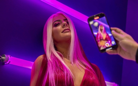 Lauren Barbie Pink Demo 2