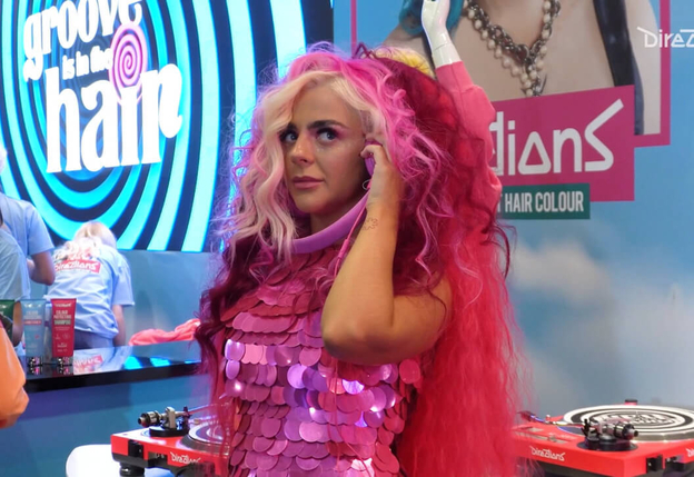 Glam Groovy Christmas 1