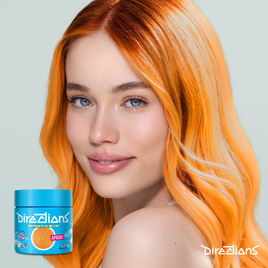 Modelle DE Apricot-Haarfarbe Modell